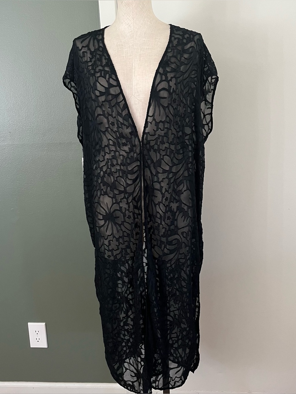 Nine West Jeans Casey Kimono Cardigan Size L Black Floral Burnout Velvet